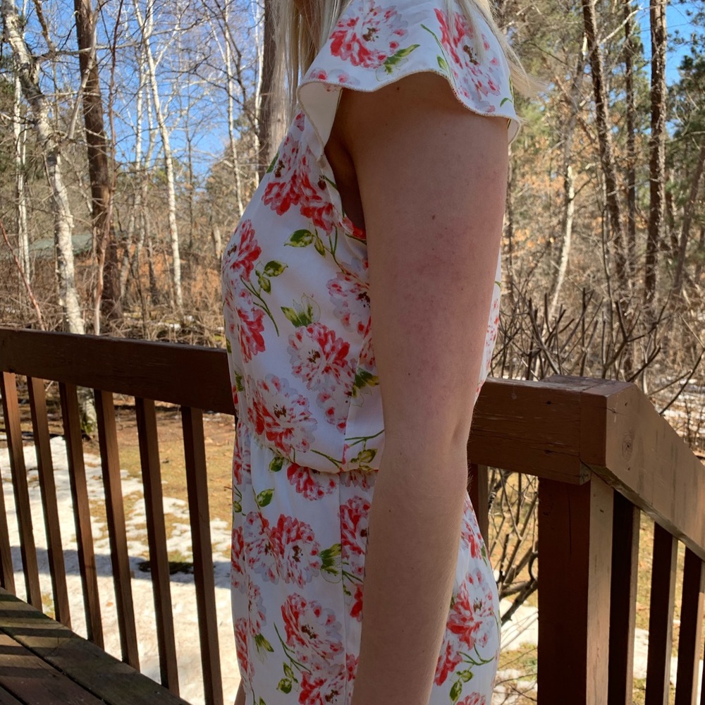 Floral Romper - Picture 2 of 3